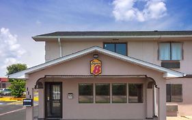 Super 8 By Wyndham Sherman